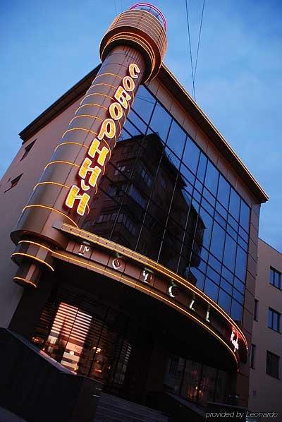Soborniy Hotel Zaporizhia Bagian luar foto