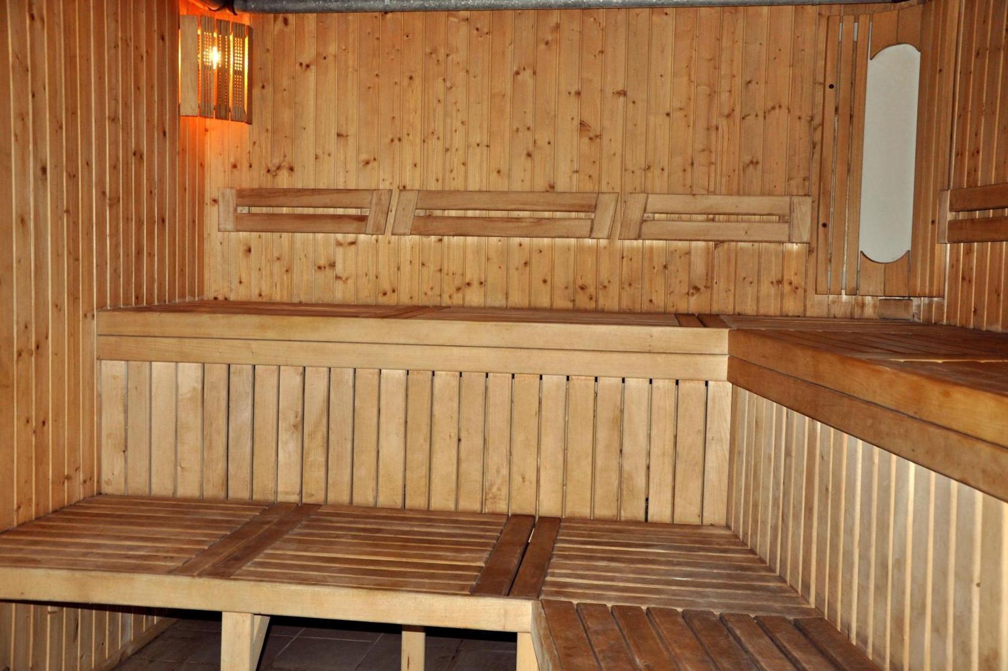 Soborniy Hotel Zaporizhia Bagian luar foto