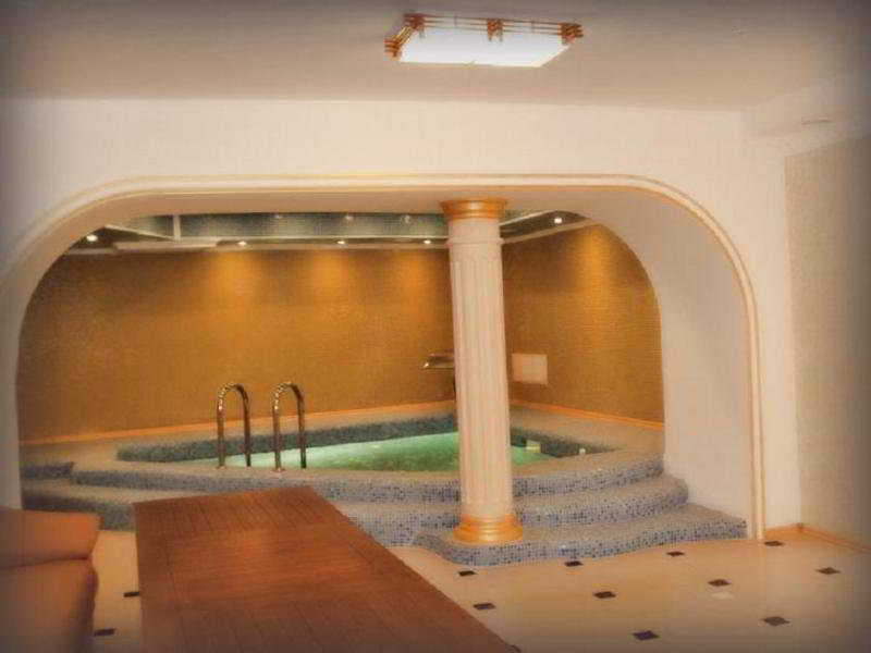 Soborniy Hotel Zaporizhia Bagian luar foto