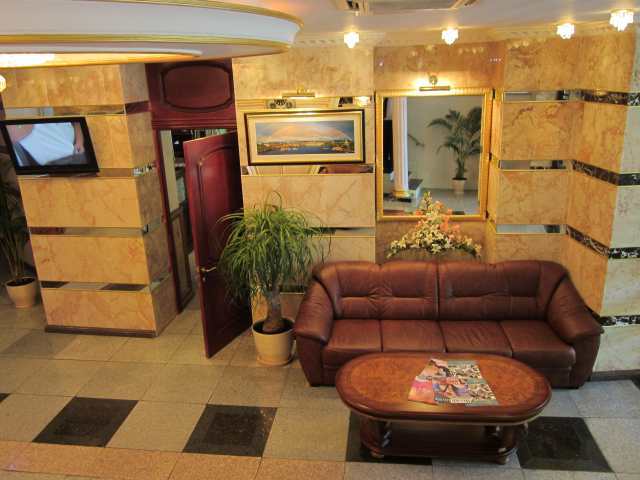 Soborniy Hotel Zaporizhia Bagian luar foto