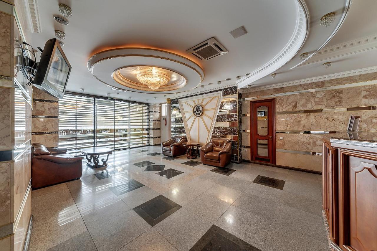 Soborniy Hotel Zaporizhia Bagian luar foto